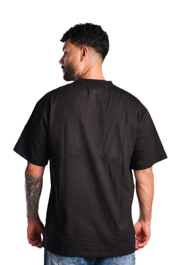 Camiseta Oversize Básica Tela Fría Negra - Imagen 2